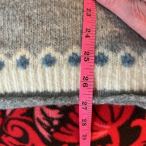 Gray And Blue Crewneck Sweater Size XL NWT COTTON EMPORIUM - Picture 3 of 8